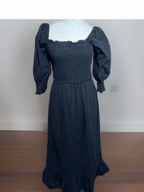 Smocked Puff-Sleeve Black Midi Dress 0366
